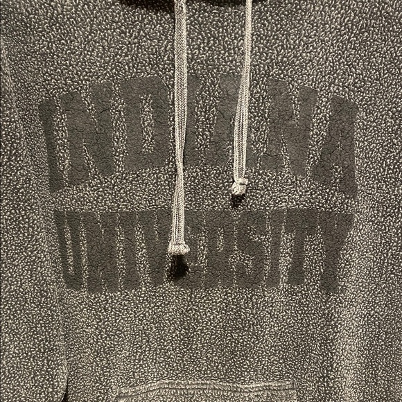 IU Sweetshirt - Picture 2 of 5